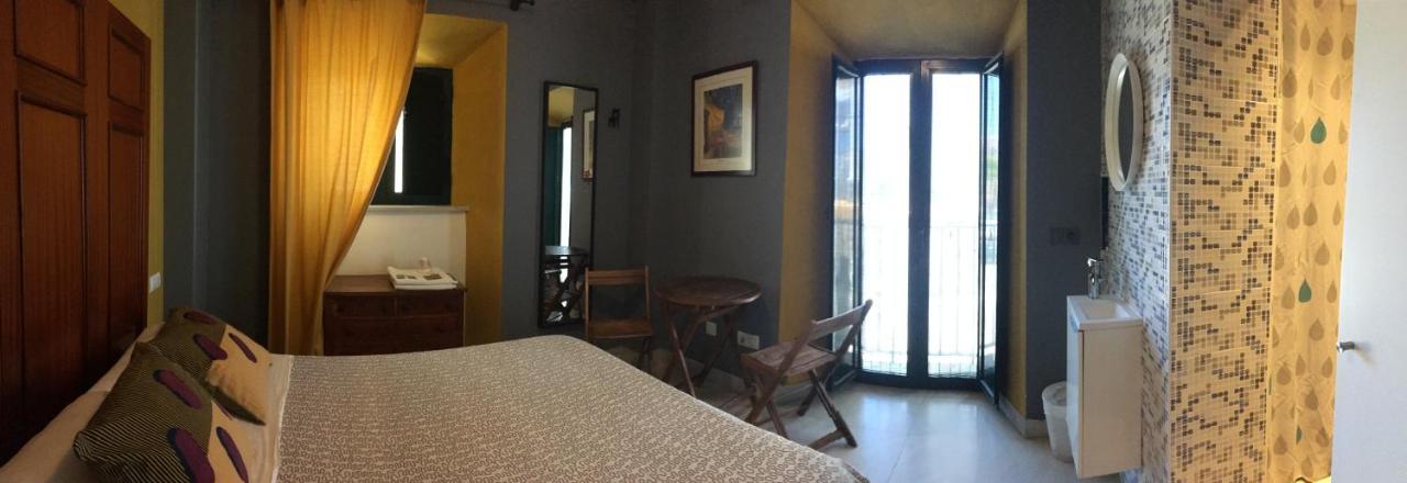 Baobab Hostal El Puerto de Santa María Kültér fotó