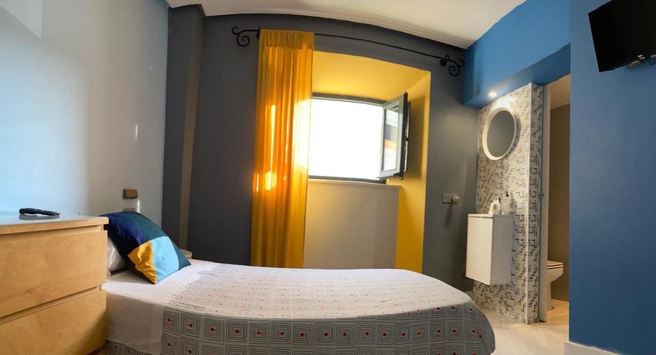 Baobab Hostal El Puerto de Santa María Kültér fotó